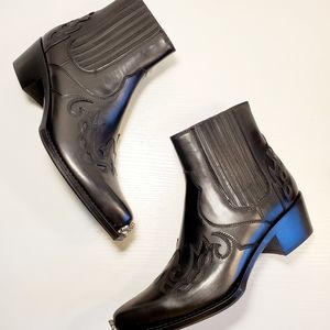 Calvin Klein Calveta Leather Boots